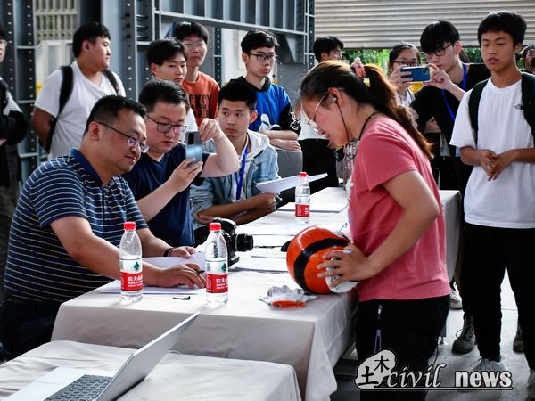 1653047013129048249.jpg 2.jpg